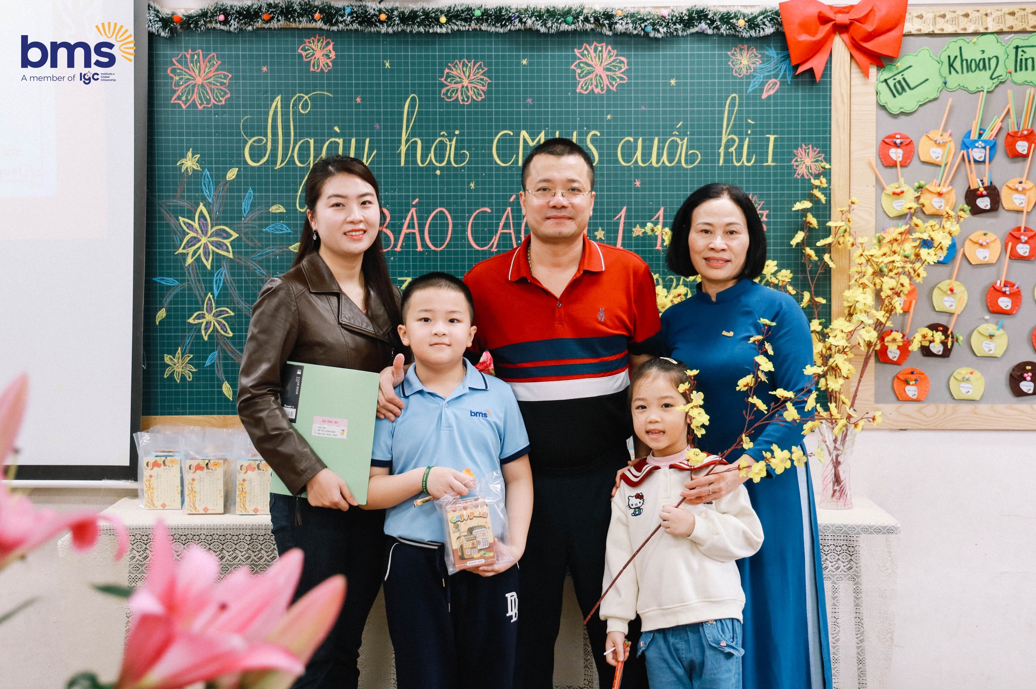 Ngày hội Cha mẹ học sinh học kỳ I: Ngày cha mẹ và thầy cô thấy con thêm trưởng thànhNgày hội Cha mẹ học sinh học kỳ I: Ngày cha mẹ và thầy cô thấy con thêm trưởng thành