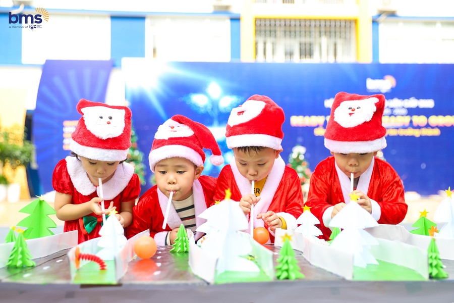 Together We Make A Cozy Christmas – Mùa Giáng sinh ấm áp tại BMS