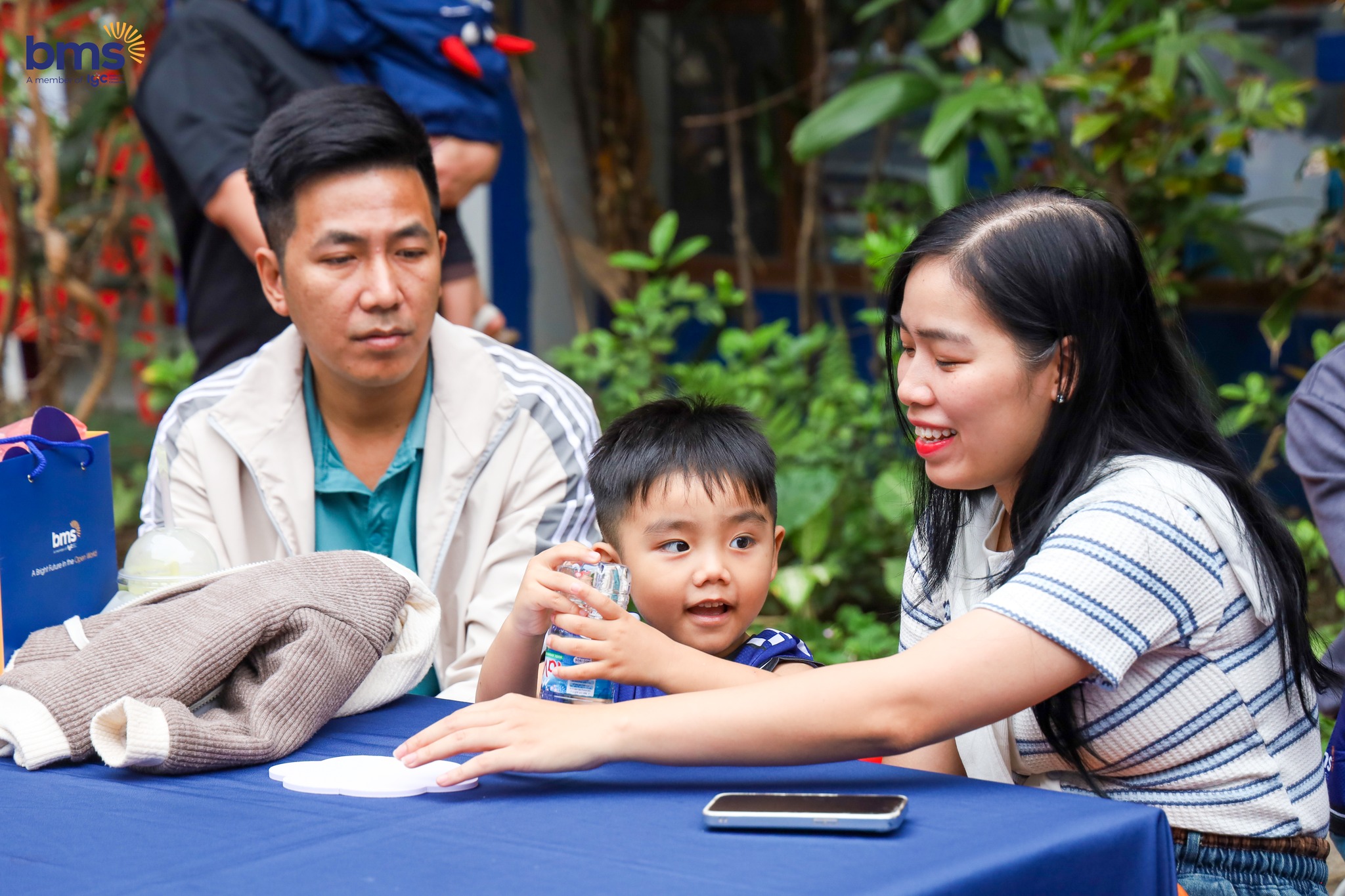 Gia đình: Nền tảng quan trọng giúp trẻ phát triển kỹ năng giao tiếp