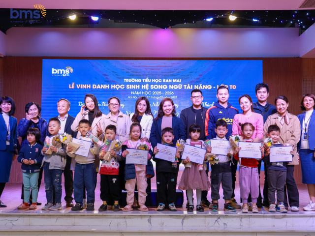 Lễ trao Học bổng Tài năng BMS và vinh danh học sinh hệ Song ngữ Tài năng năm học 2025 - 2026