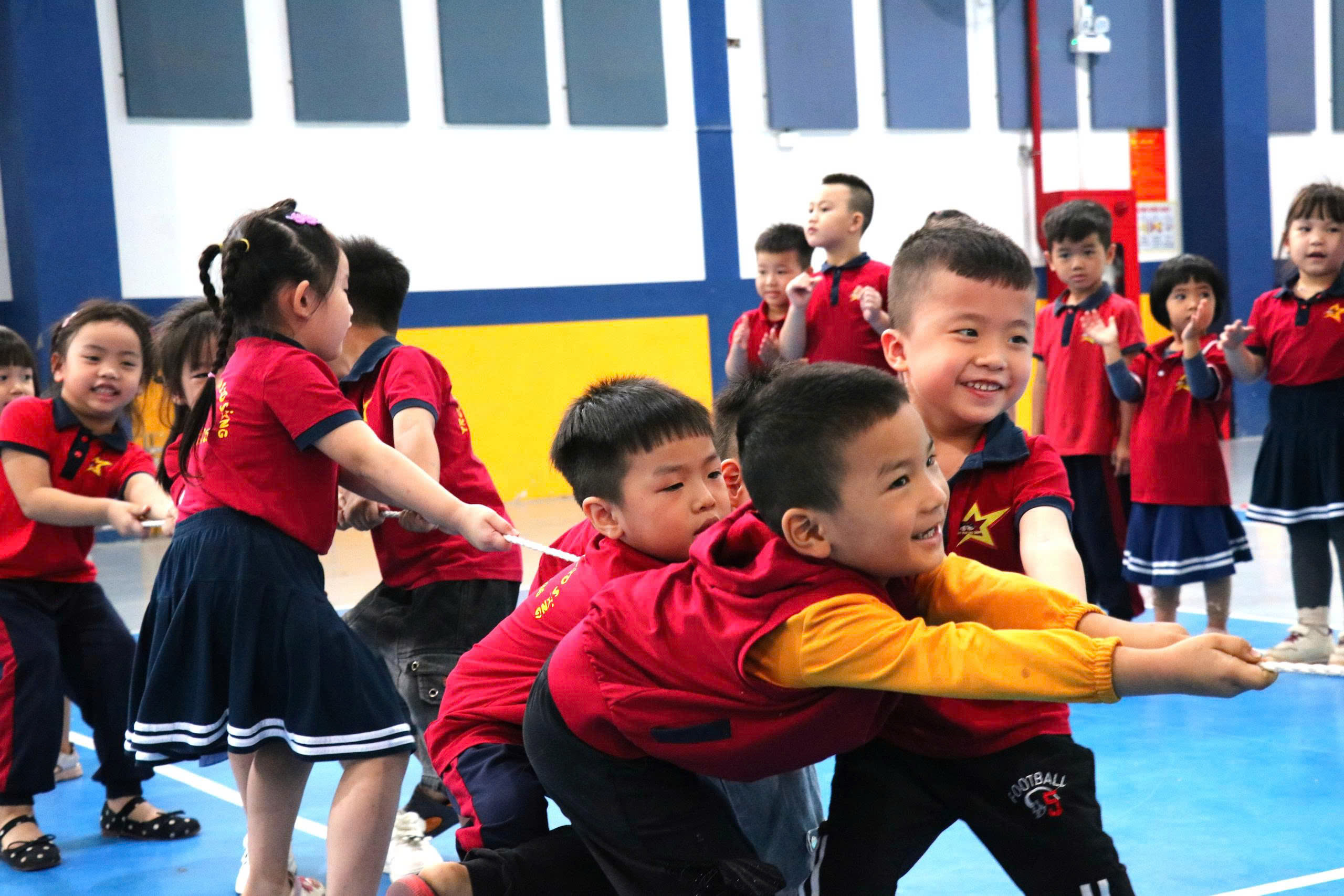 Buổi trải nghiệm thú vị của các bạn nhỏ trường Mầm non Sao Sáng tại BMS Hưng Yên