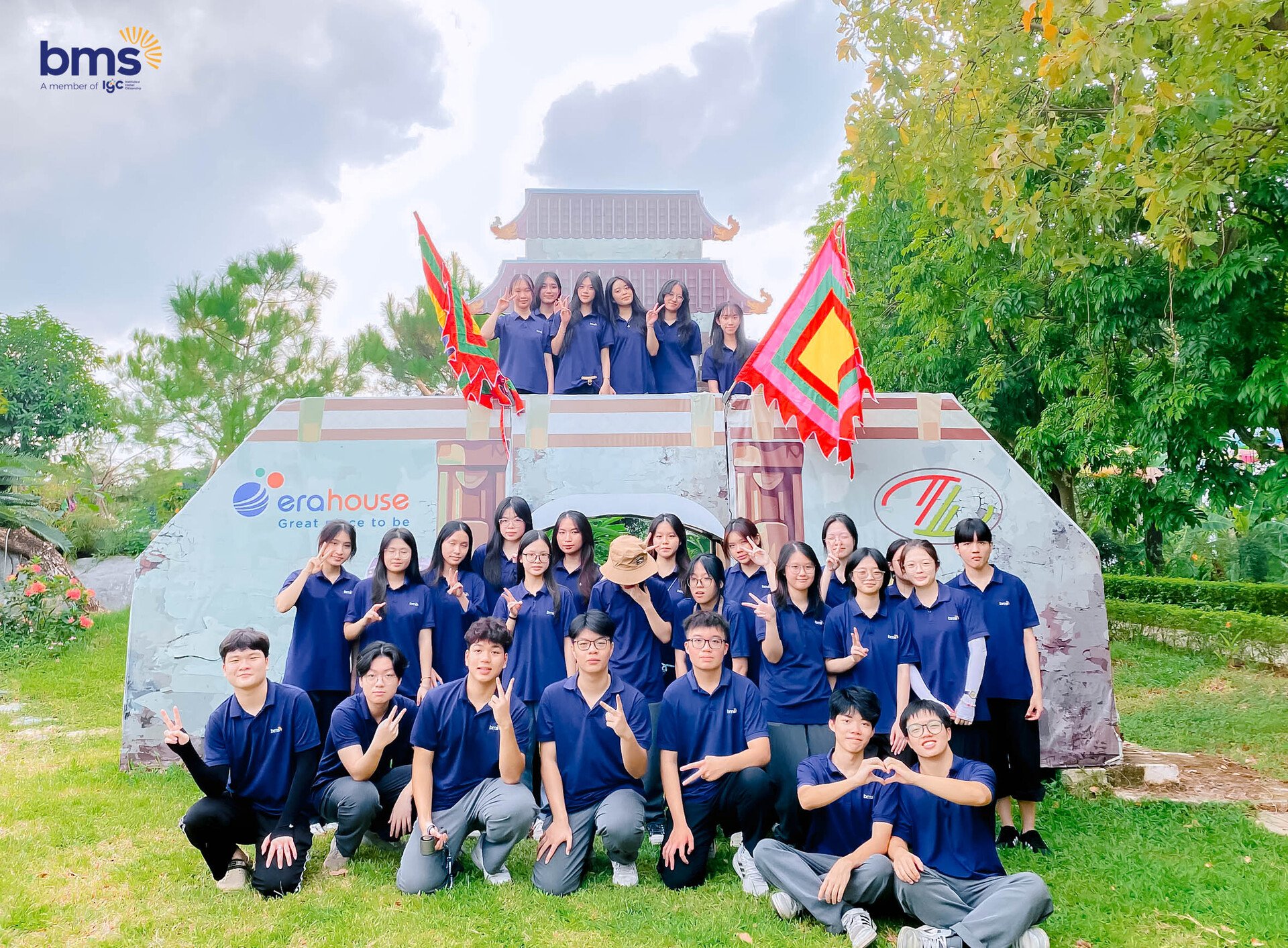 “Hành trình kết nối” – dự án học tập giàu trải nghiệm của BMSers khối 12